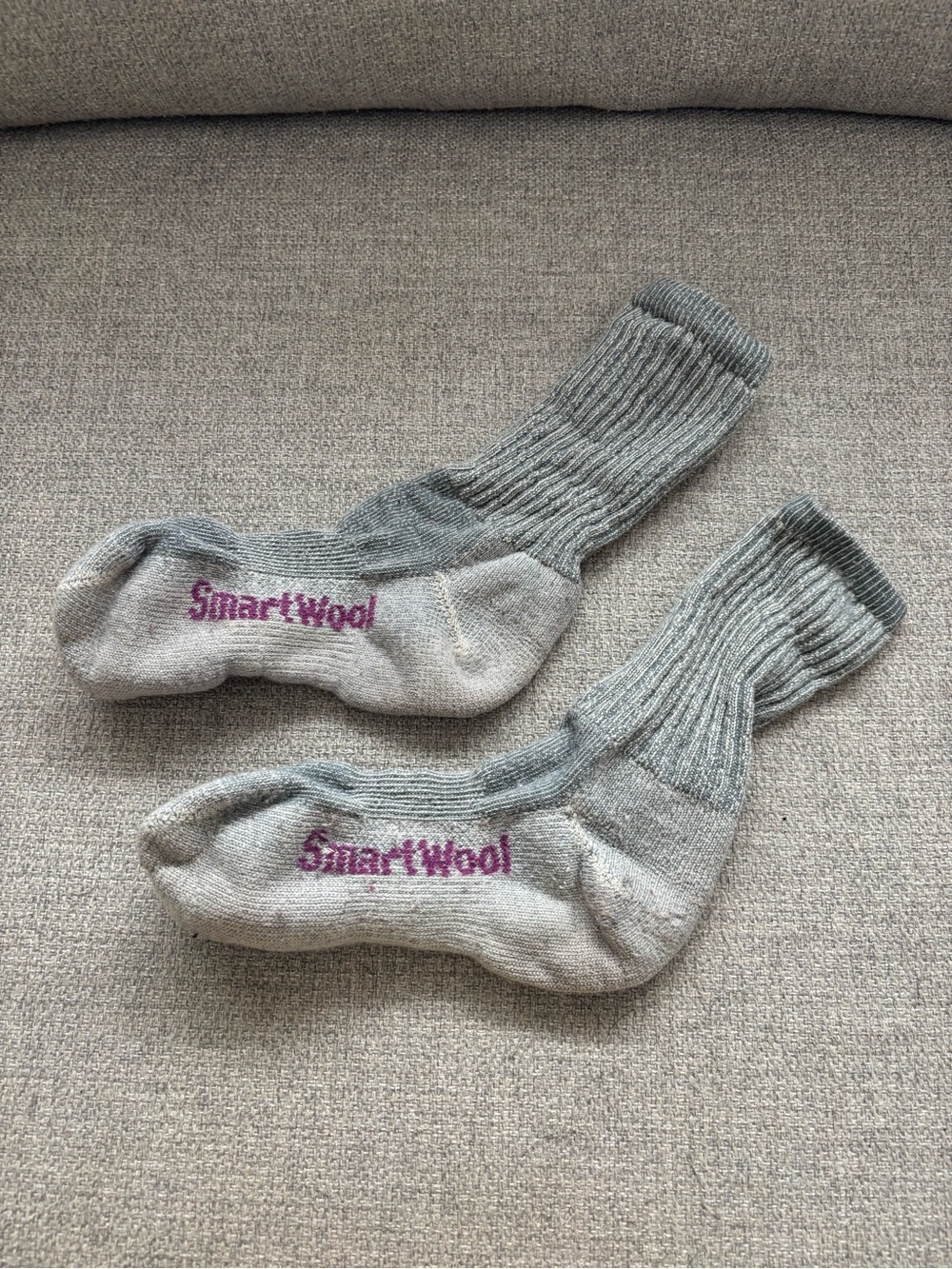 Smartwool L52357 Women's Hiking Light Crew Sock in Light Grey, Medium